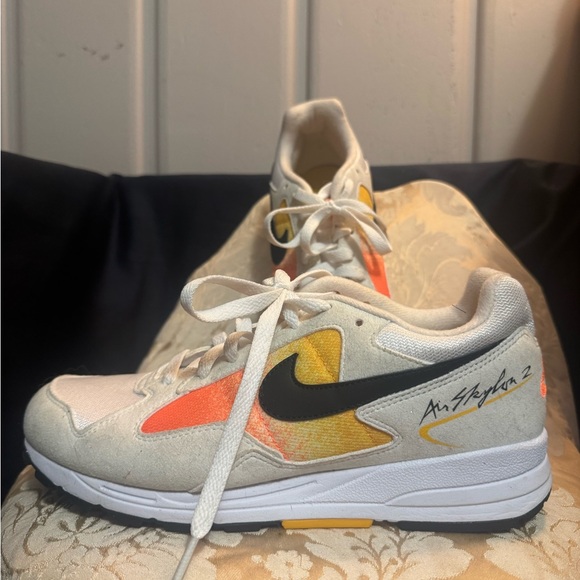 Nike Shoes - Nike Air Max Retro Runner Sneakers